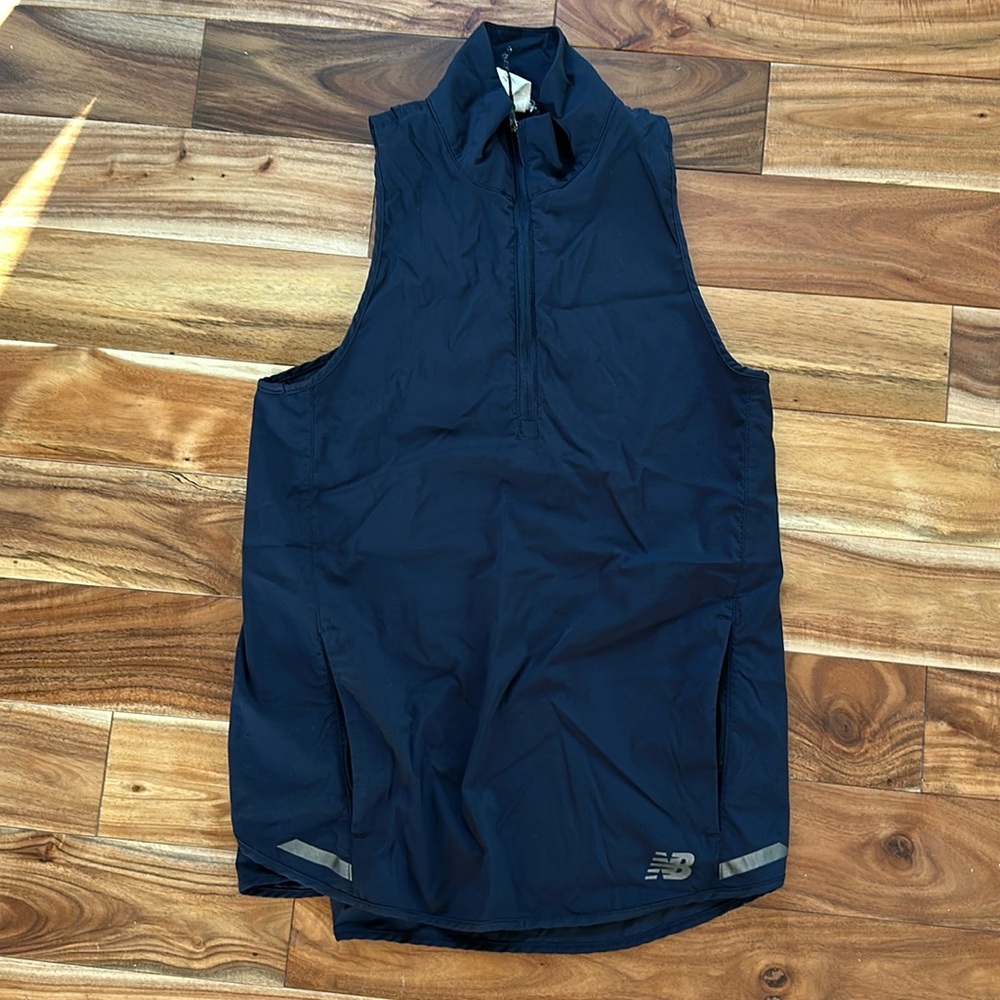 New Balance Tank Top Navy Blue Women’s S with front pocket
